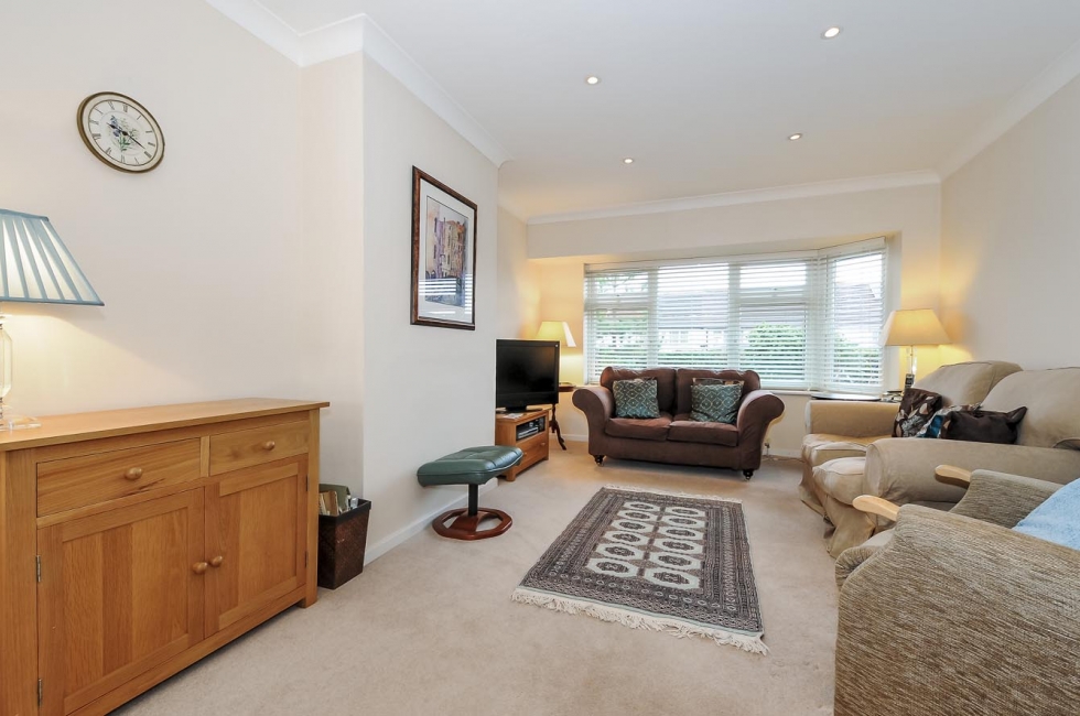 Property for Sale, East Wittering 8 Solent Road Baileys Estate Agent